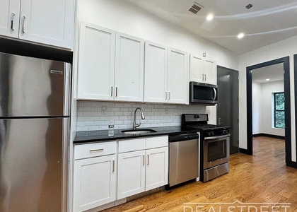 68 Halsey Street - Photo 1