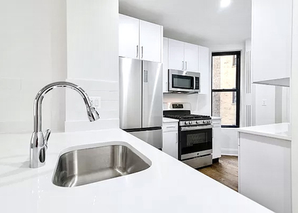 West 68 Street - Photo 1