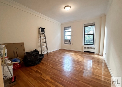 East 74 Street - Photo 1