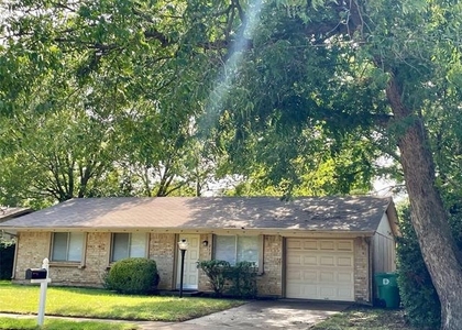 217 Bellaire Drive - Photo 1