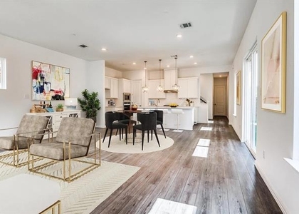 6205 Queens Path - Photo 1
