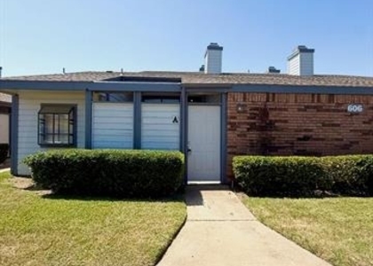 606 Bellaire Drive - Photo 1