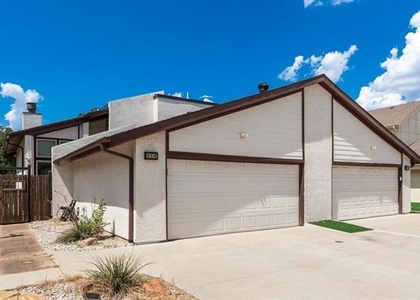 219 W Rochelle Road - Photo 1
