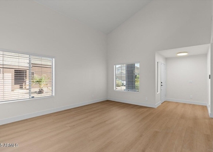 2289 W Hayden Peak Drive - Photo 1