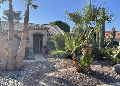 871 W Cherrywood Drive - Photo 1