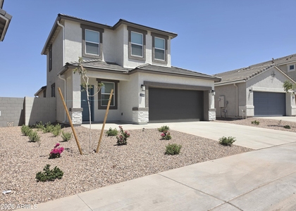 2844 W Shepperd Avenue - Photo 1