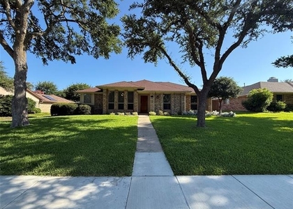 4545 Miami Drive - Photo 1