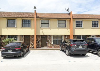 6606 Sw 41st Street - Photo 1