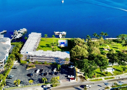 311 E Ocean Avenue - Photo 1