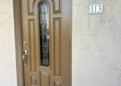 300 Ne 26th Avenue - Photo 1