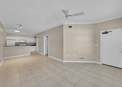 196 Se Kitching Circle - Photo 1