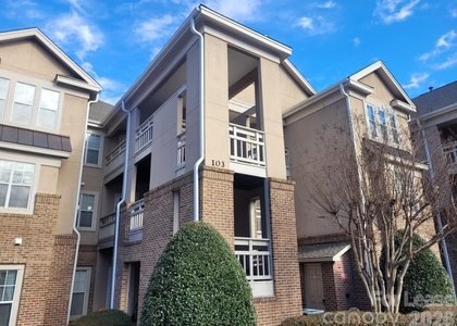 103 Pier 33 Drive - Photo 1