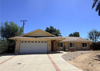 2448 Cuatro Dr - Photo 1