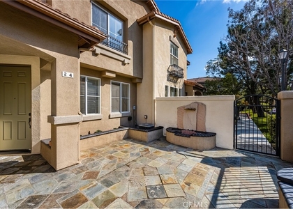 24 Crestline - Photo 1