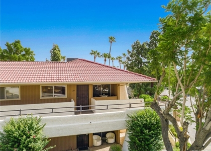 510 N Villa Court - Photo 1
