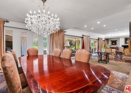 701 N Sierra Drive - Photo 1