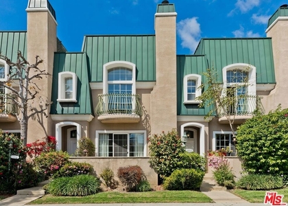 11603 Mississippi Avenue - Photo 1