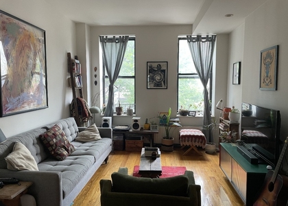 221 Van Brunt Street - Photo 1