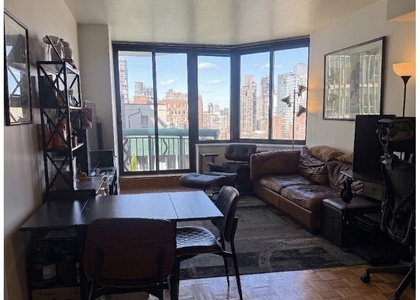 303 E 60th Street - Photo 1