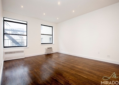 27 W 16th Street - Photo 1