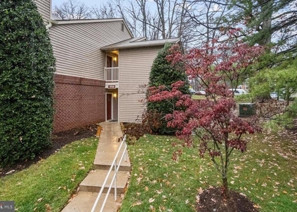 1700 Ascot Way - Photo 1
