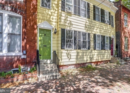 1121 Prince Street - Photo 1