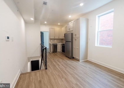 3140 W Diamond Street - Photo 1