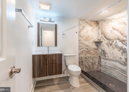 1423 N 8th Street - Photo 1