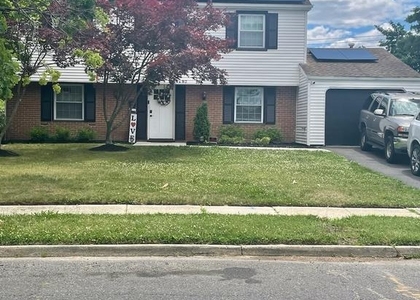 82 Bayberry Lane - Photo 1