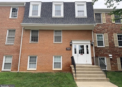 784 Quince Orchard Boulevard - Photo 1