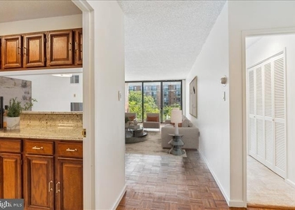2555 Pennsylvania Avenue Nw - Photo 1