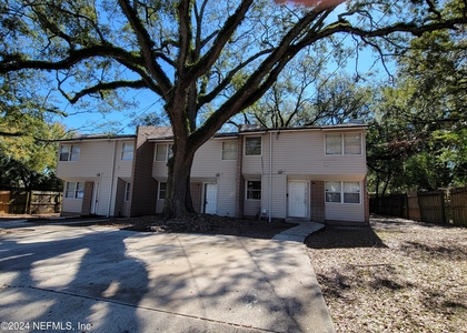 1648 E 16th Street - Photo 1