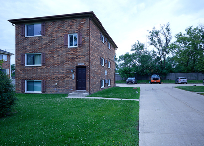 21w215 Tee Lane - Photo 1