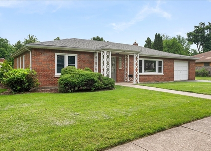 429 S Stratford Avenue - Photo 1