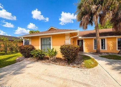 1977 46th Street Sw - Photo 1