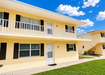 3325 Airport Road N - Photo 1