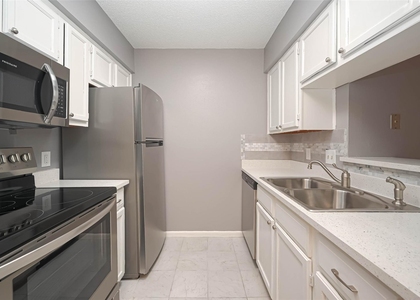 2120 El Paseo Street - Photo 1