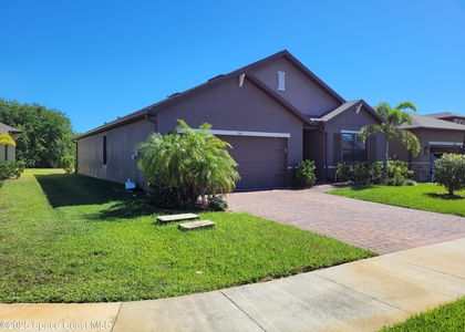 760 Acadia Court Se - Photo 1