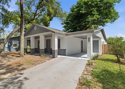 3014 E Osborne Avenue - Photo 1