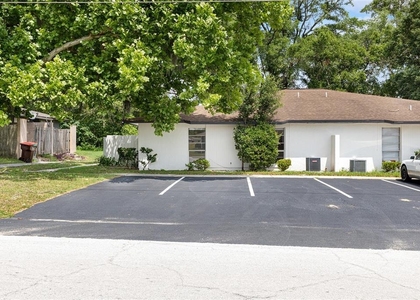 3025 Se 55th Avenue - Photo 1