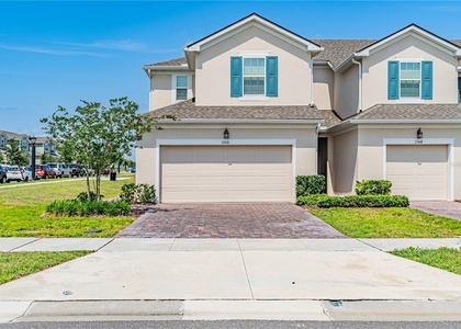 1100 Lakeshore Breeze Place - Photo 1