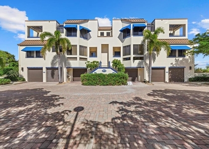 2012 Harbourside Drive - Photo 1