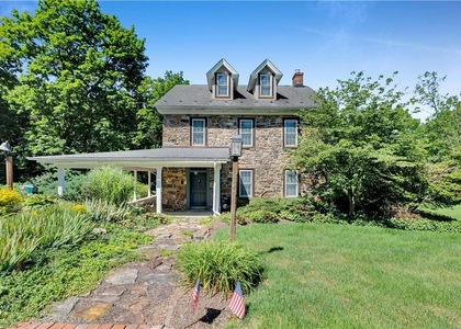 2408 Applewood Drive - Photo 1