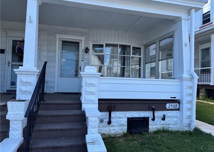 250 N 4th Street - Photo 1