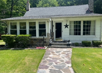 860 Burnt Meadow Rd - Photo 1