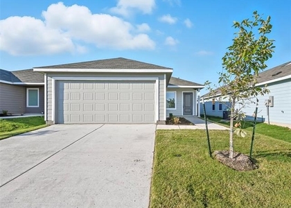 1013 Raintree Road - Photo 1