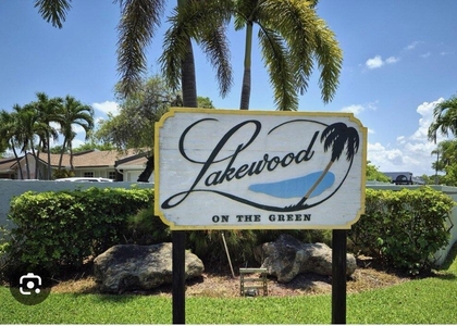 5545 N Lakewood Circle N - Photo 1