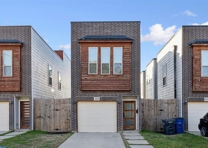 2224 Dyson Street - Photo 1