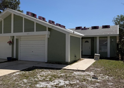 1456 Se Rivergreen Circle - Photo 1