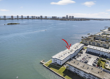 100 Shore Court - Photo 1